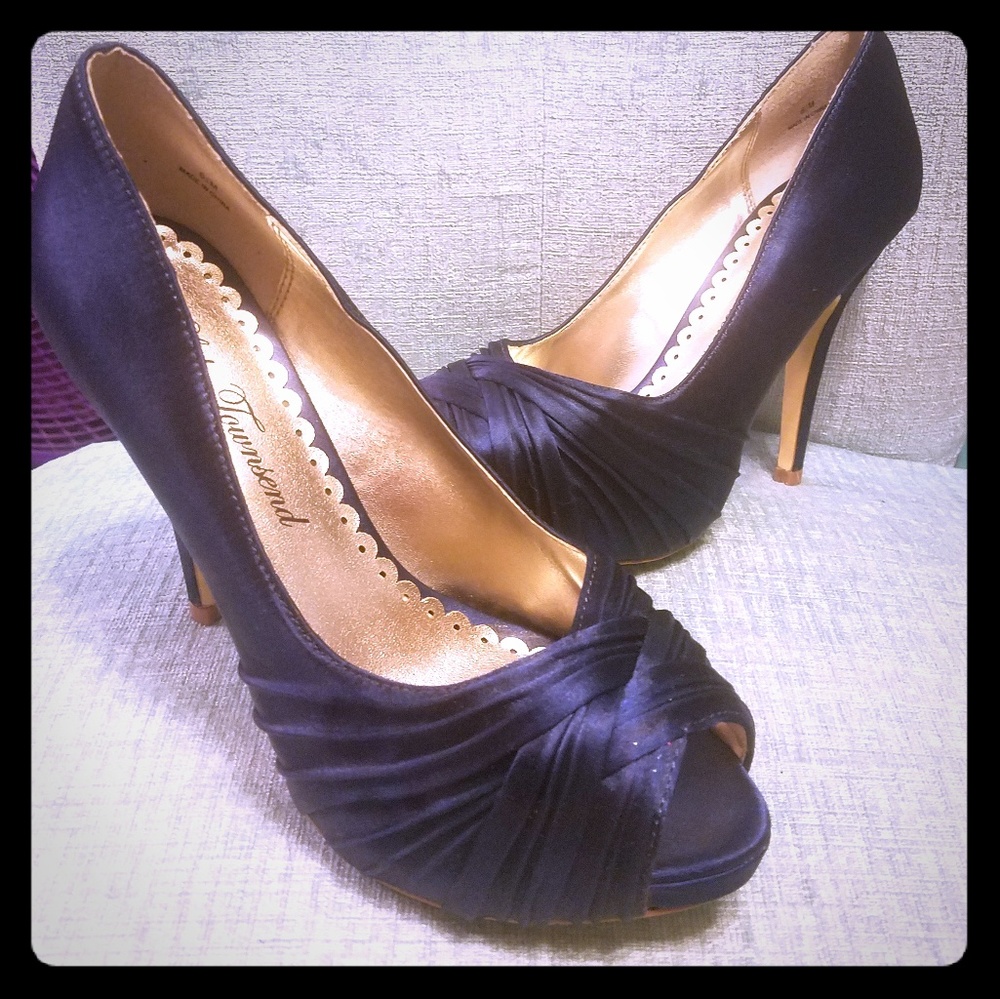 Lulu Townsend Navy Platform Heels